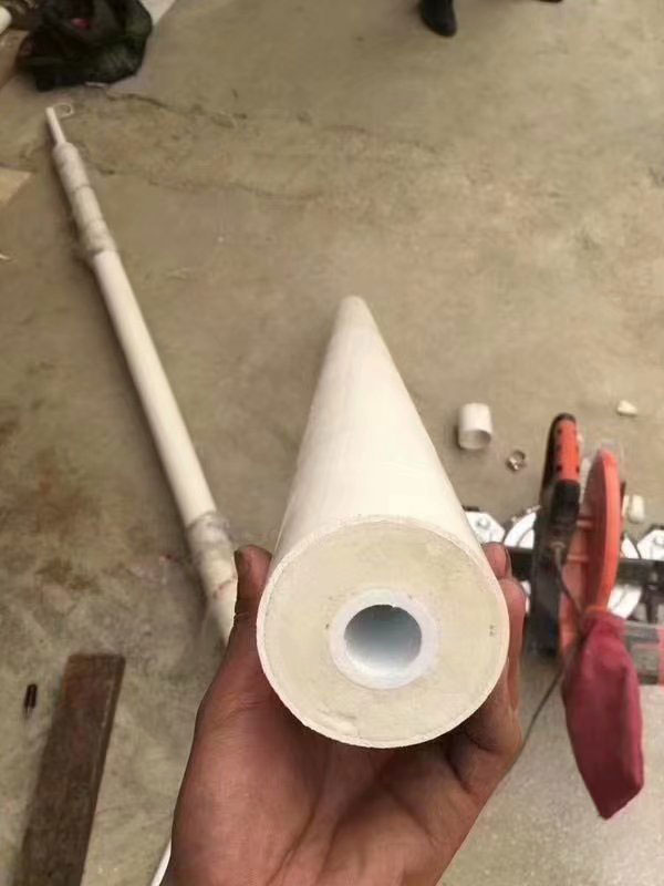 Q2600（D）定時(shí)定量聚氨酯噴涂機(jī)用于熱水管保溫施工